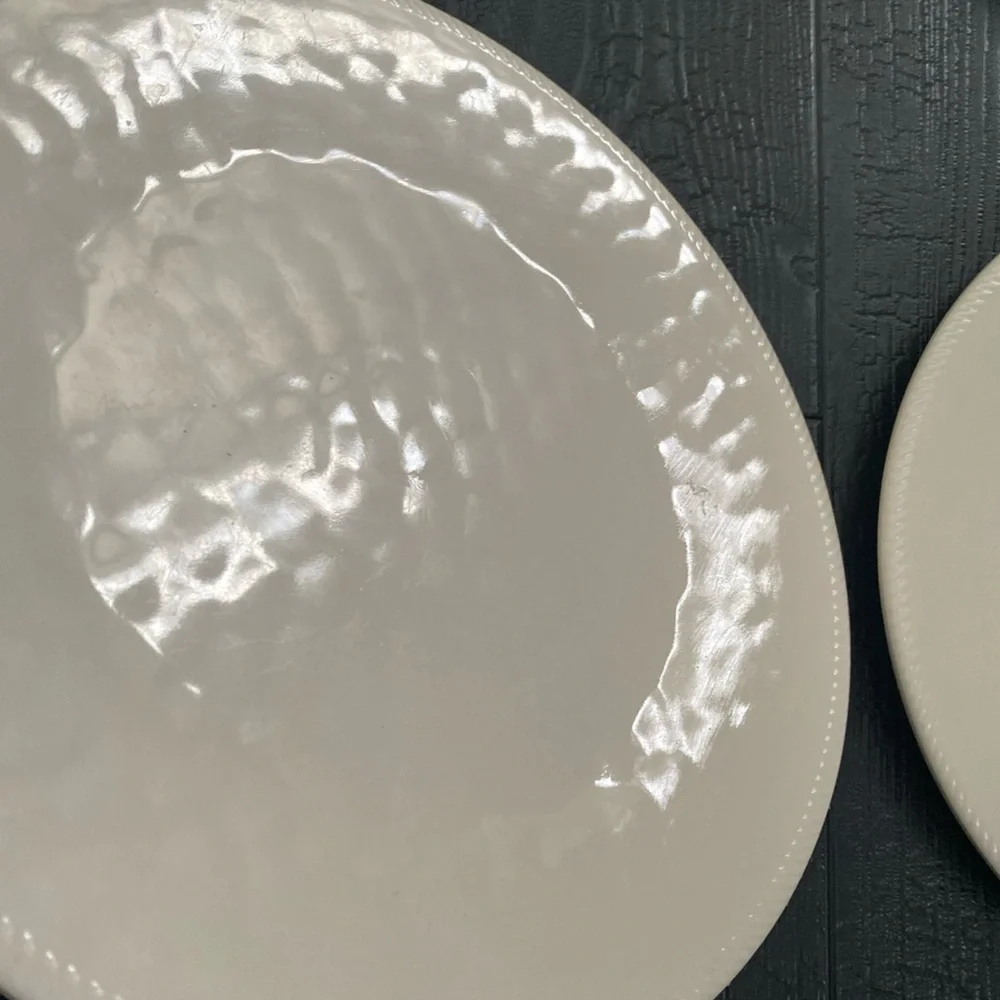 Threshold White Melamine Dinner Plates Set Of 4‎ Hammered Style